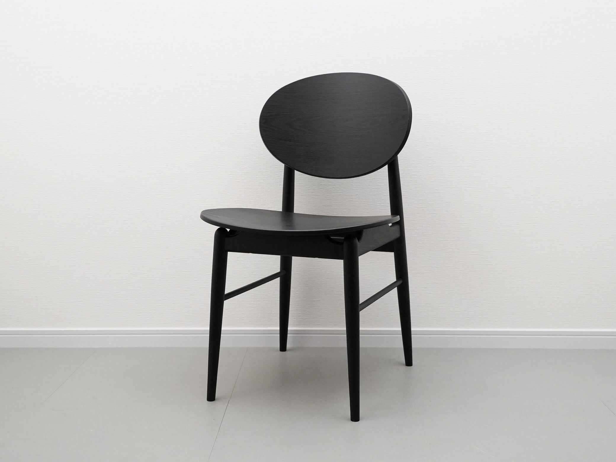 【発送の場合は即購入不可】 平田椅子製作所 ARIAKE Outline Chair Sumi ダイニングチェア アームレスチェア 椅子 日本製 アリアケ 有明 Norm Architects 96166 outline-chair-sumi.jpg?v=