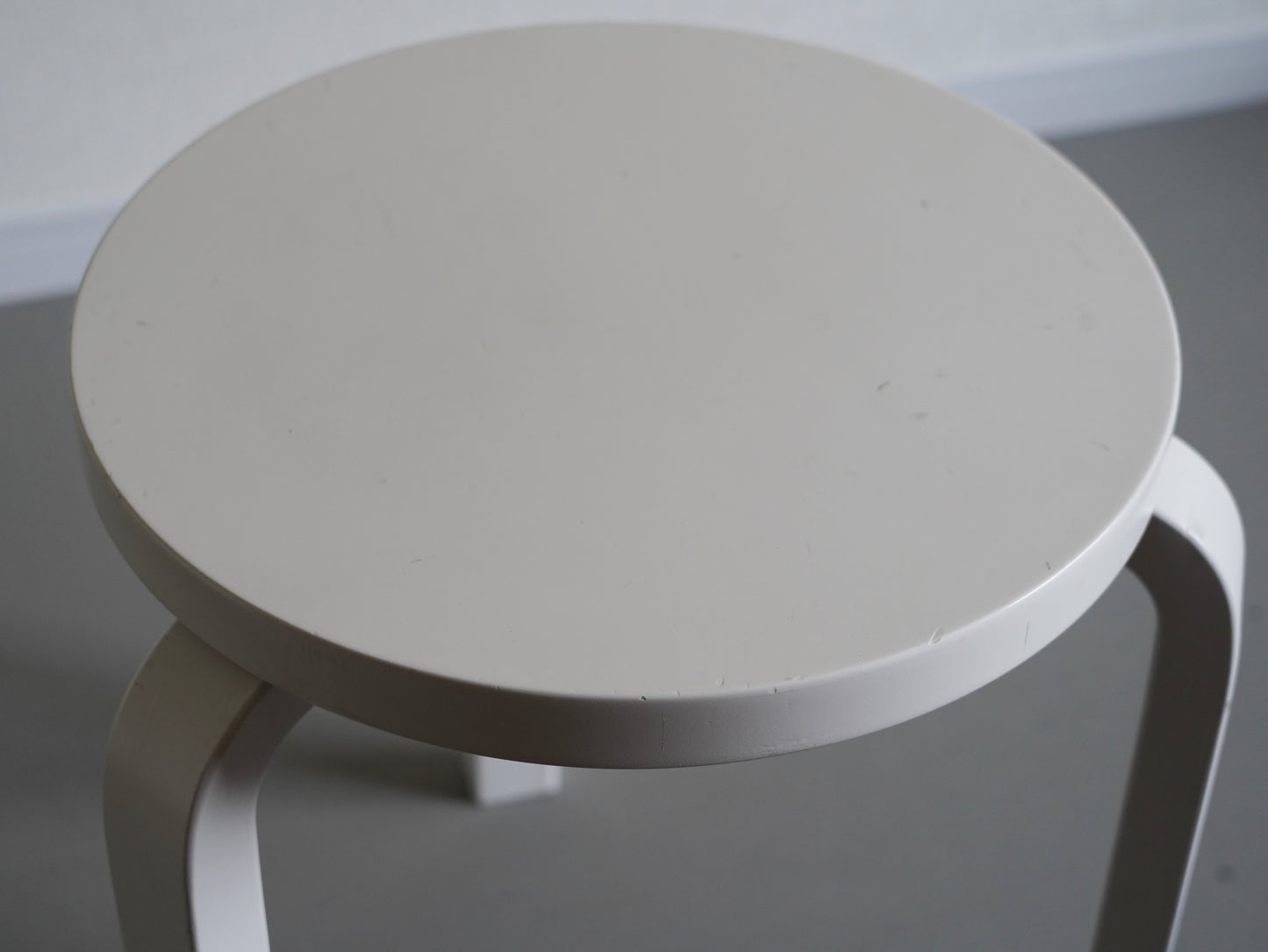 スツール60 ホワイト ラッカー アルヴァ・アアルト アルテック ① / Stool60 Alvar Aalto Artek