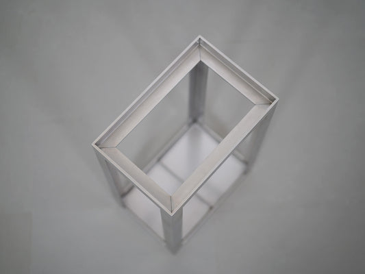 THE ARCHETYPEの荒木信雄さんがデザインした東屋のACTP16・傘立・角型