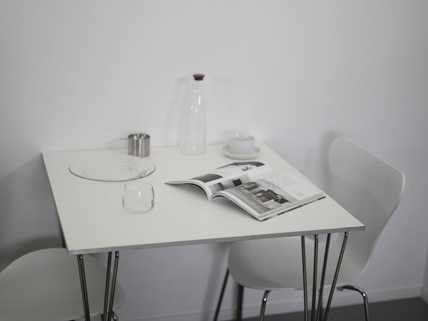 Bテーブル スクエア W80cm H72cm フリッツ・ハンセン アルネ・ヤコブセン ブルーノ・マットソン ピート・ハイン / B Table Square Fritz Hansen Arne Jaconsen Bruno Mathsson Piet Hein