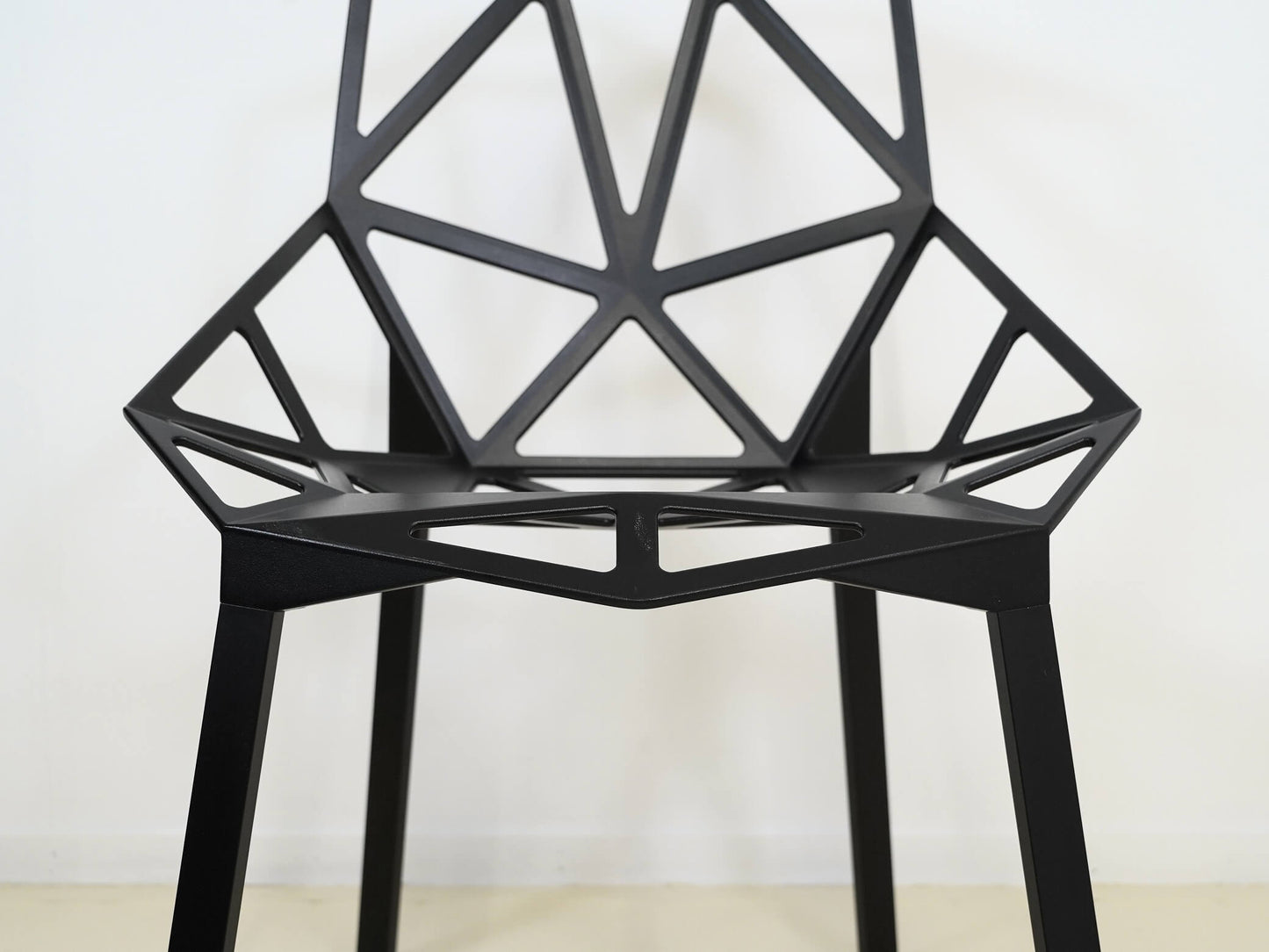 チェアワン ブラック マジス コンスタンチン・グルチッチ / Chair One Magis Konstantin Grcic 在庫2