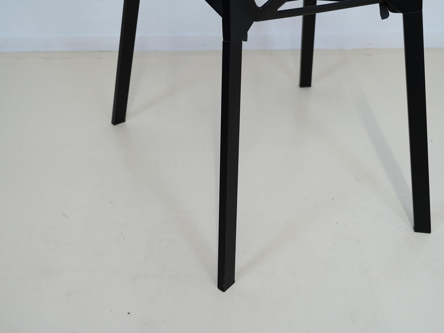 チェアワン ブラック マジス コンスタンチン・グルチッチ / Chair One Magis Konstantin Grcic 在庫2