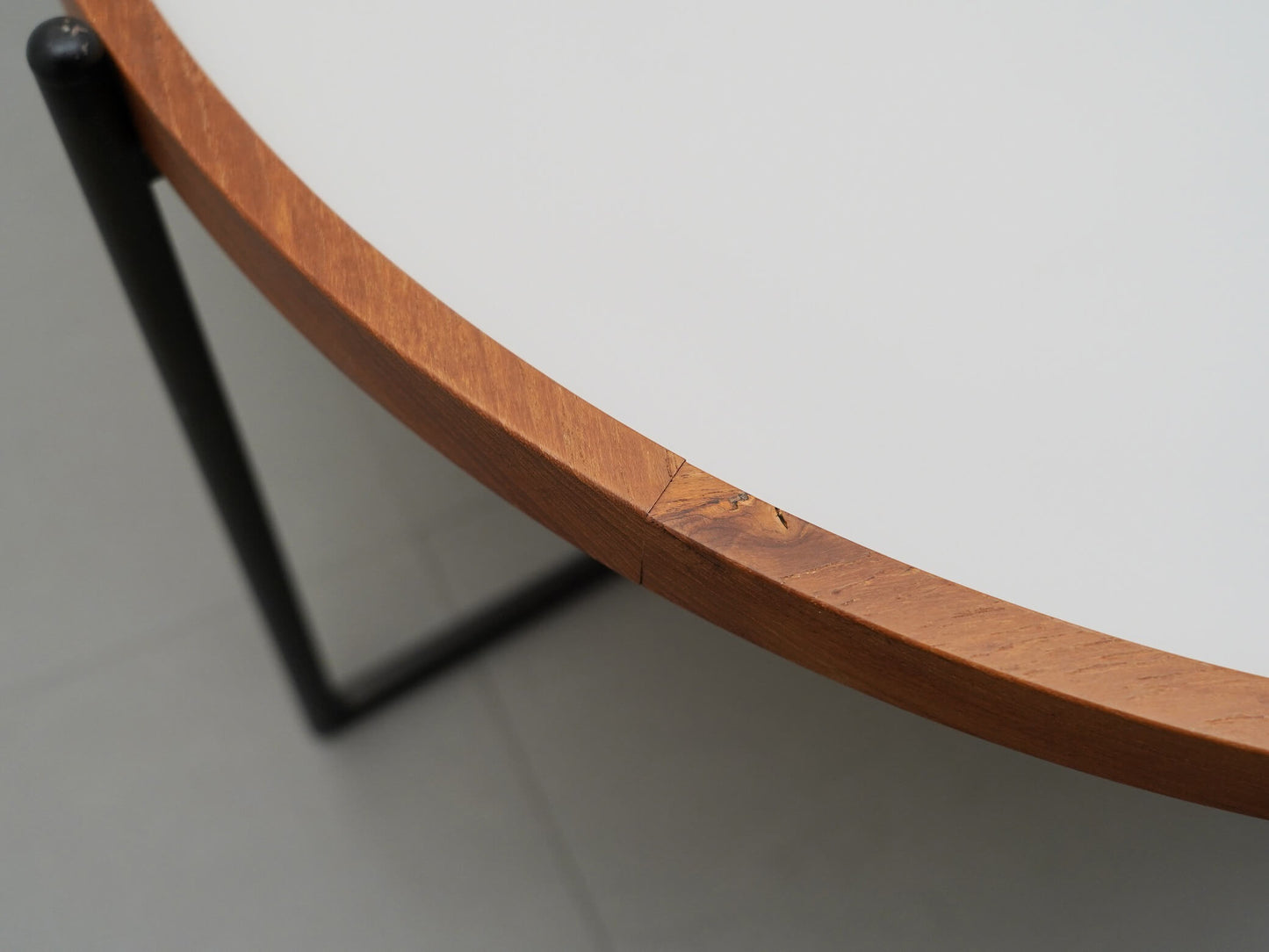 ラウンド リビングテーブル チーク アイアン 丸 / Round Living Table Teak