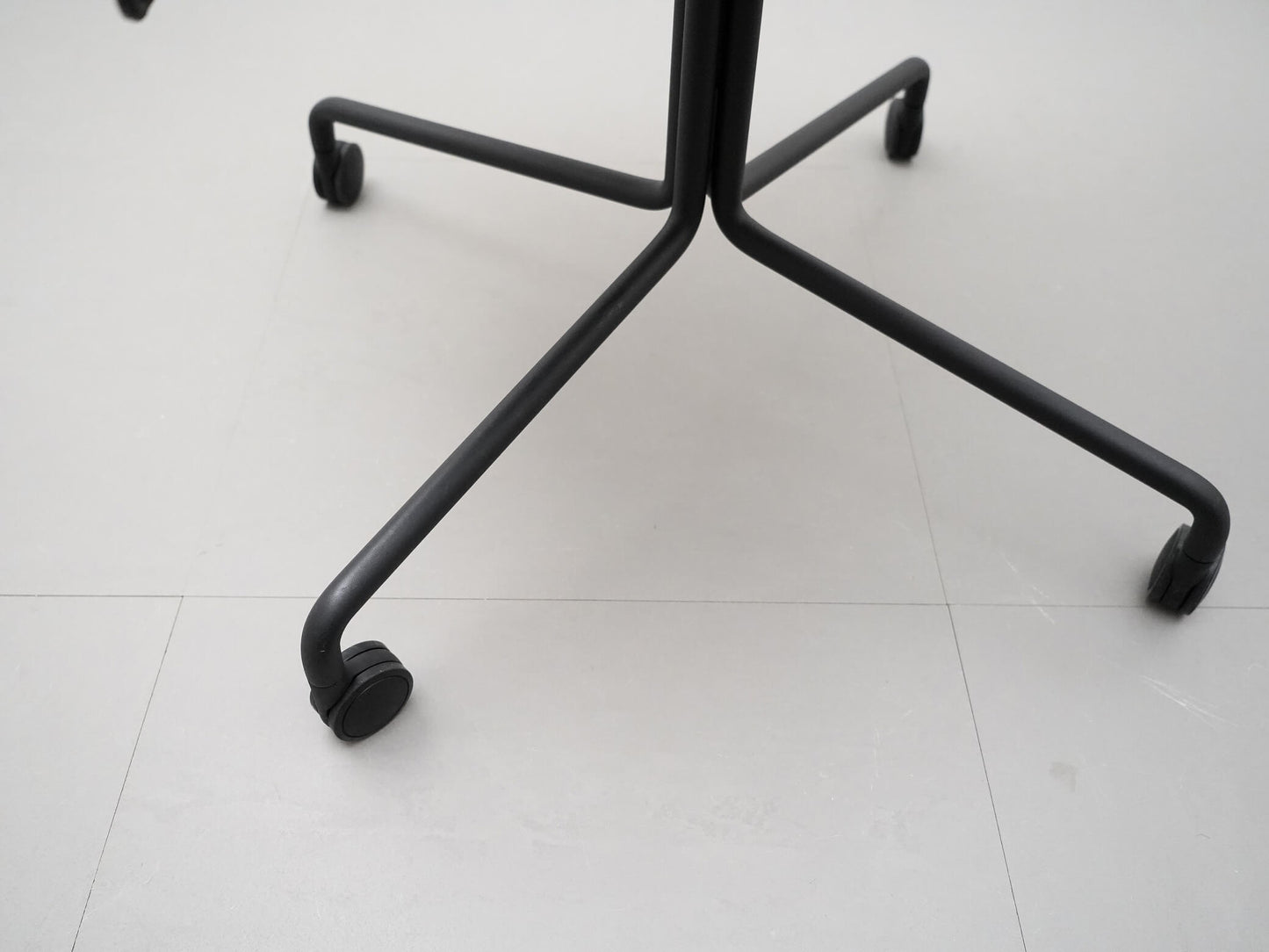 オフセットフレーム デスクチェア ブラック デイズオフィス ネンド 佐藤オオキ / offset frame Chair DAYS OFFICE nendo