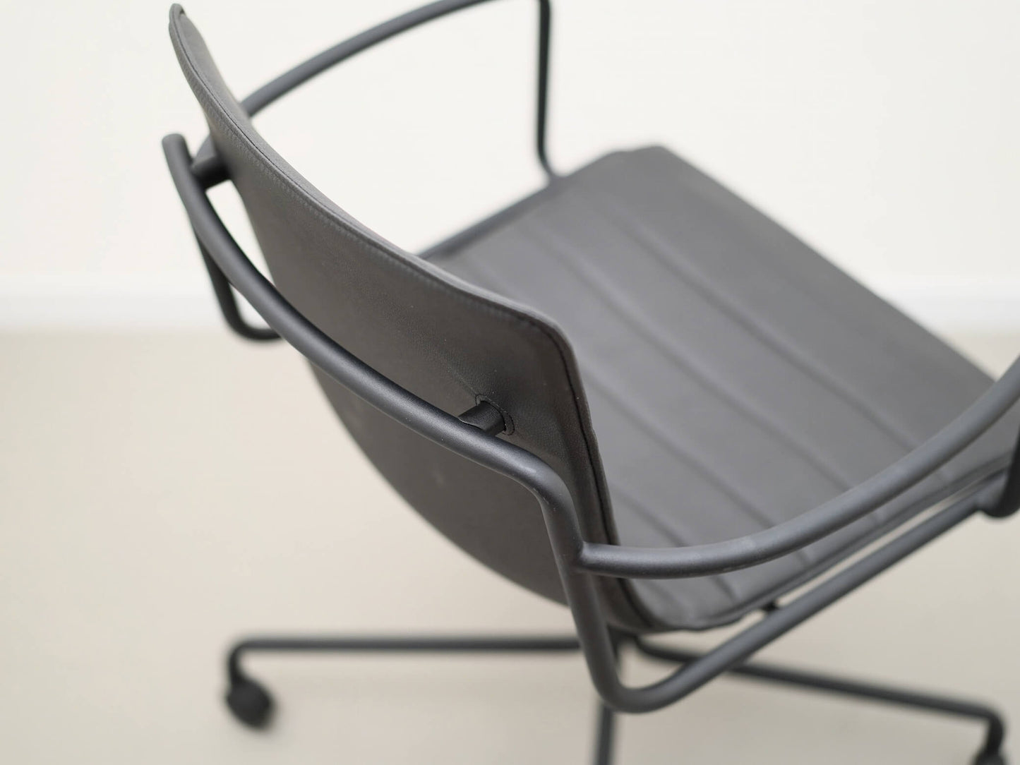 オフセットフレーム デスクチェア ブラック デイズオフィス ネンド 佐藤オオキ / offset frame Chair DAYS OFFICE nendo