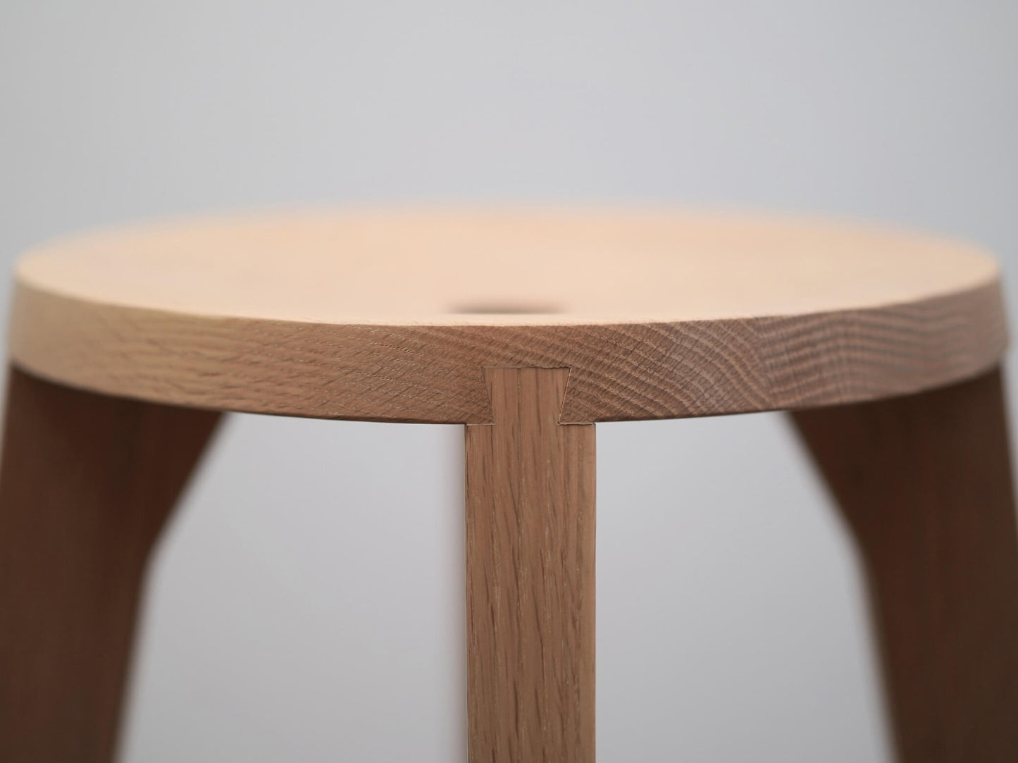 ダブテイル バースツール オーク ホワイト アリアケ スタファン・ホルム / Dovetail Bar Stool Oak White ARIAKE Staffan Holm 在庫6→4