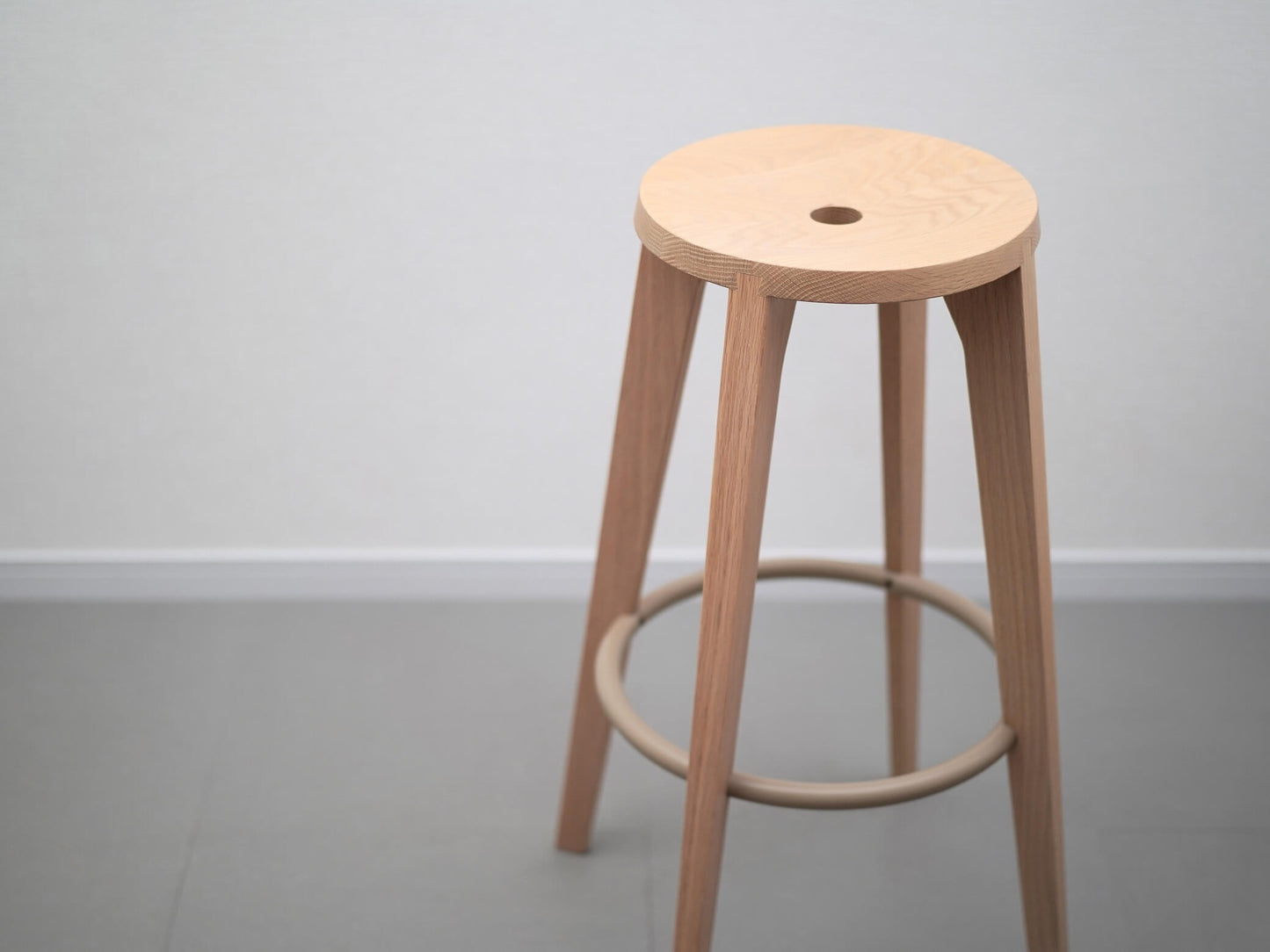 ダブテイル バースツール オーク ホワイト アリアケ スタファン・ホルム / Dovetail Bar Stool Oak White ARIAKE Staffan Holm 在庫6→4