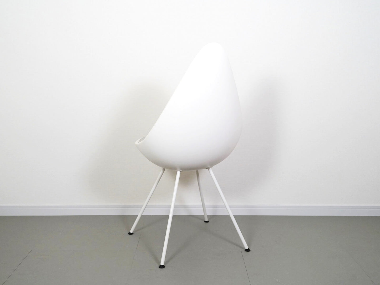 ドロップチェア 専用クッション付 ホワイト 白 フリッツ・ハンセン アルネ・ヤコブセン / Drop Chair White Fritz Hansen Arne Jacobsen 在庫5→3