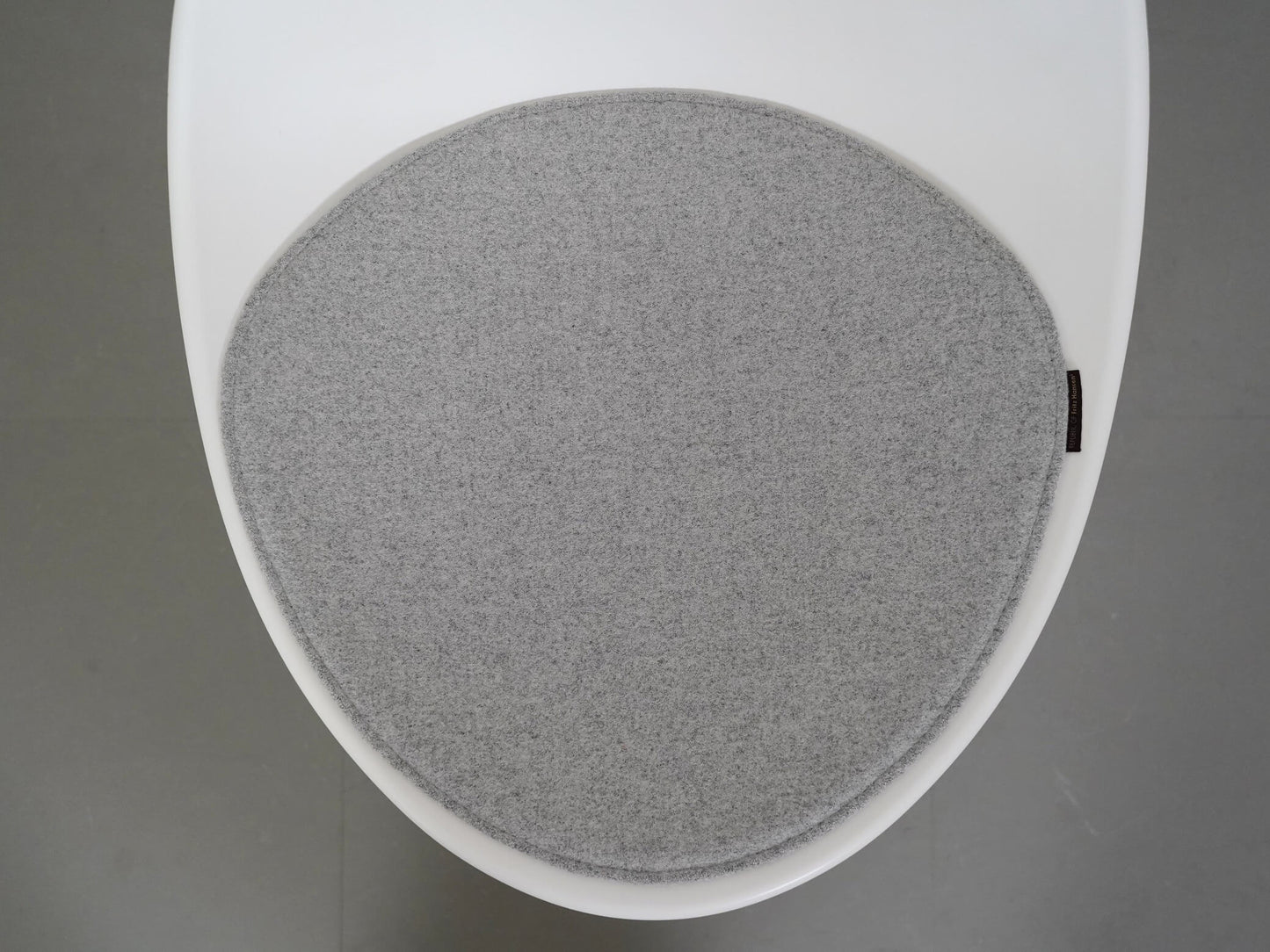 ドロップチェア 専用クッション付 ホワイト 白 フリッツ・ハンセン アルネ・ヤコブセン / Drop Chair White Fritz Hansen Arne Jacobsen 在庫5→3