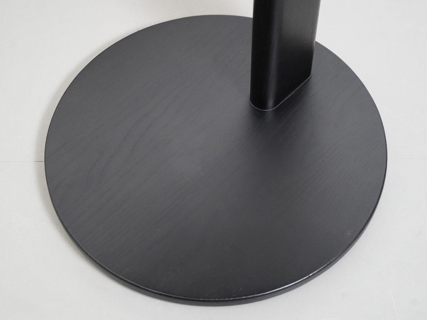 エレファント サイドテーブル ブラック クリスチャン・ハース / Elephant Side Table Black Christian Haas Karimoku New Standard KNS 在庫5