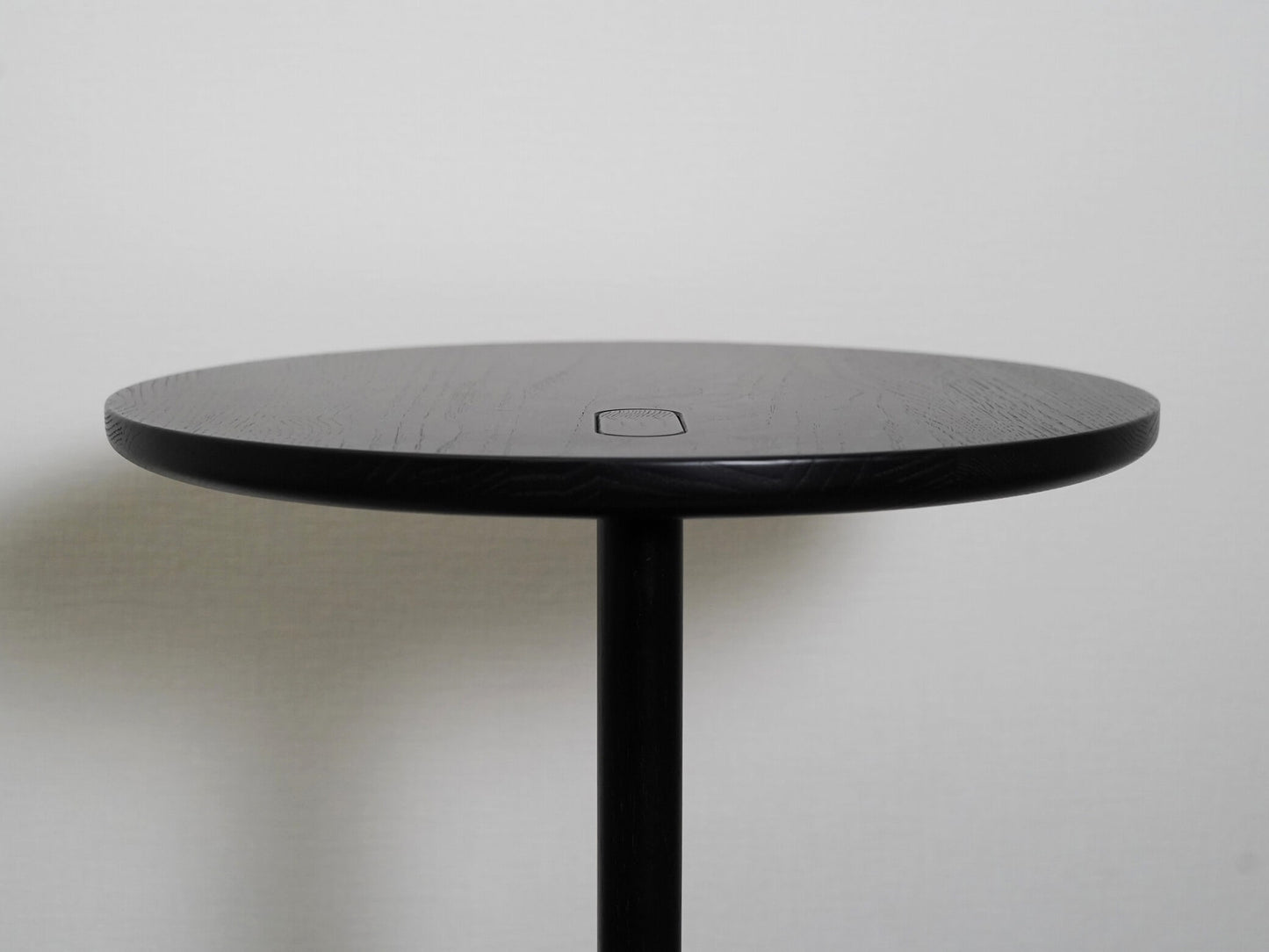 エレファント サイドテーブル ブラック クリスチャン・ハース / Elephant Side Table Black Christian Haas Karimoku New Standard KNS 在庫5