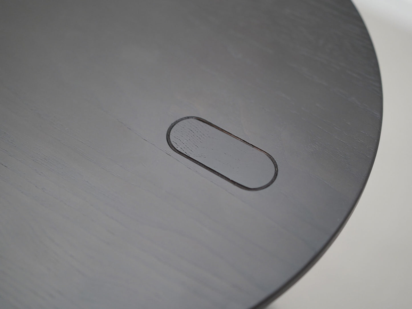 エレファント サイドテーブル ブラック クリスチャン・ハース / Elephant Side Table Black Christian Haas Karimoku New Standard KNS 在庫5
