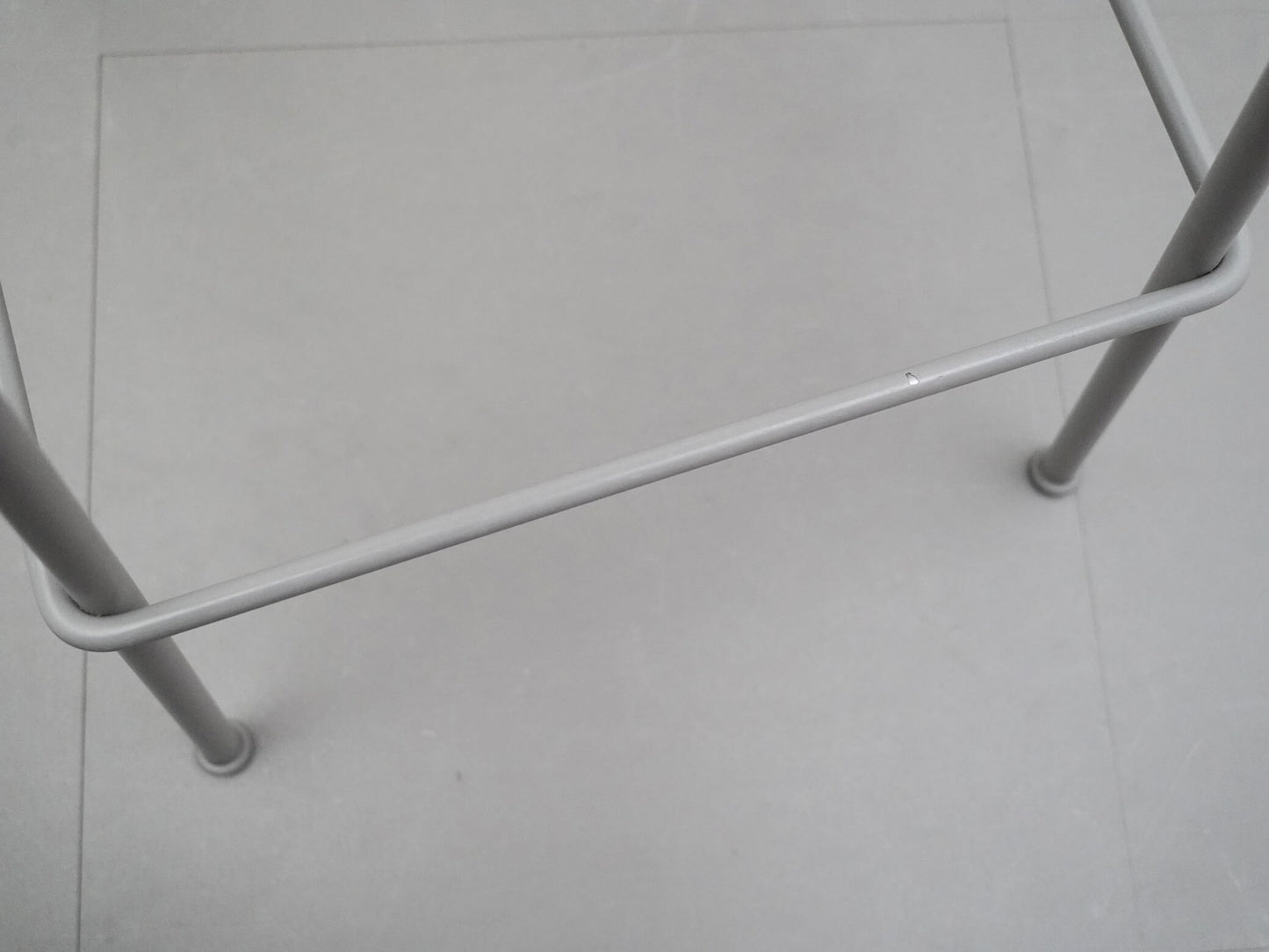 ファイバー カウンタースツール グレー ムート イスコス ‐ ベルリン / Fiber Counter Stool Tubebase with Backrest Muuto Iskos-Berlin 在庫4→3