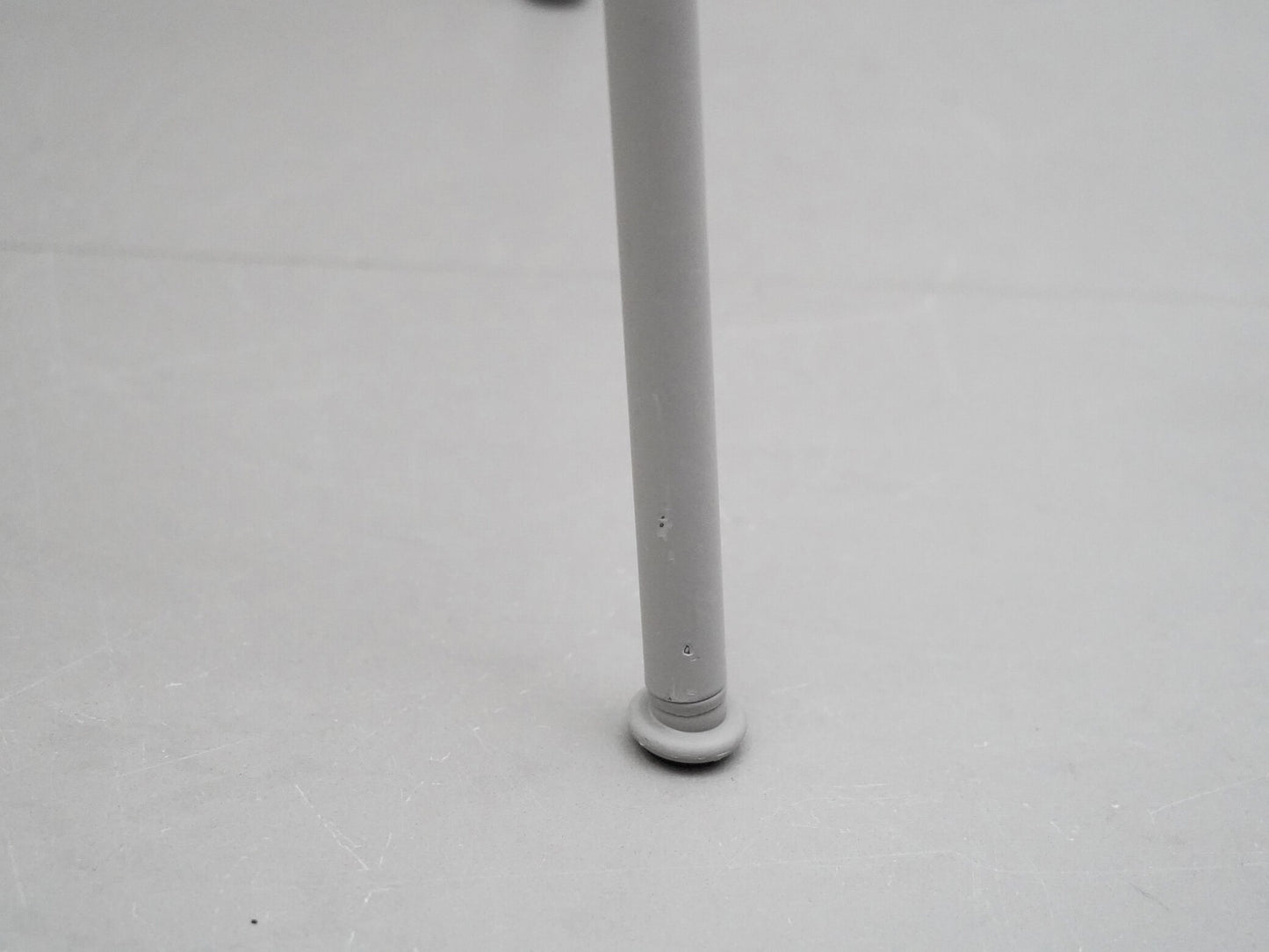 ファイバー カウンタースツール グレー ムート イスコス ‐ ベルリン / Fiber Counter Stool Tubebase with Backrest Muuto Iskos-Berlin 在庫4→3