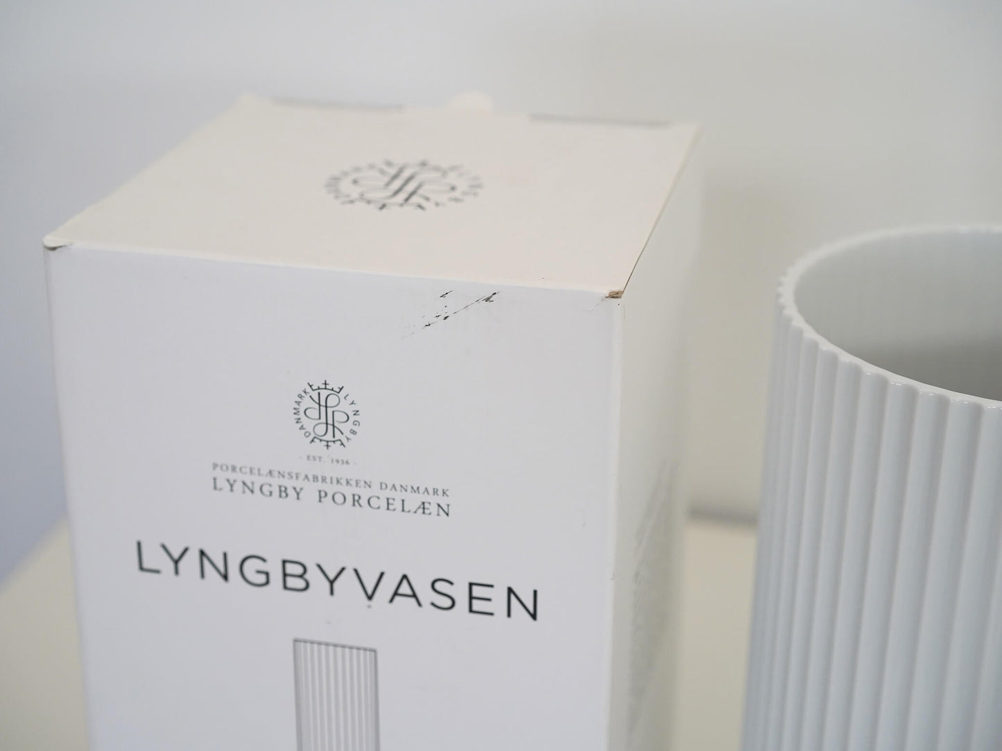 リュンビュー ポーセリン ベース H31cm ホワイト デンマーク 北欧 / LYNGBY PORCELÆN Vase White 在庫29→25