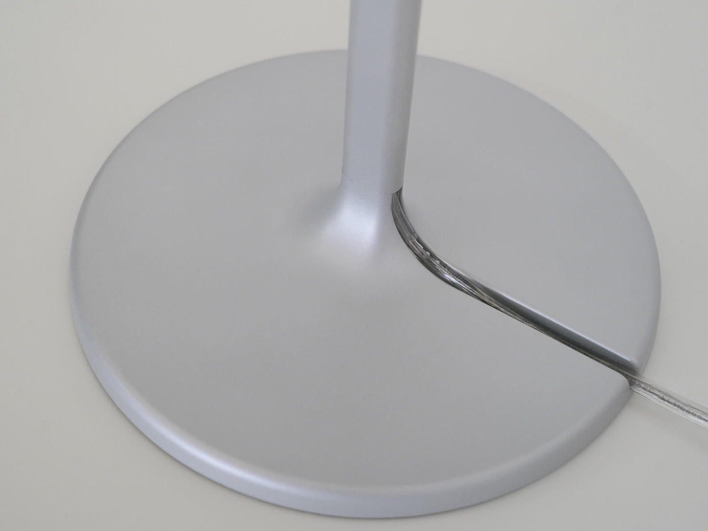 メランポ テーブルランプ アルテミデ エイドリアン・ガルデール / MELAMPO Table Lamp Artemide Adrien Gardere