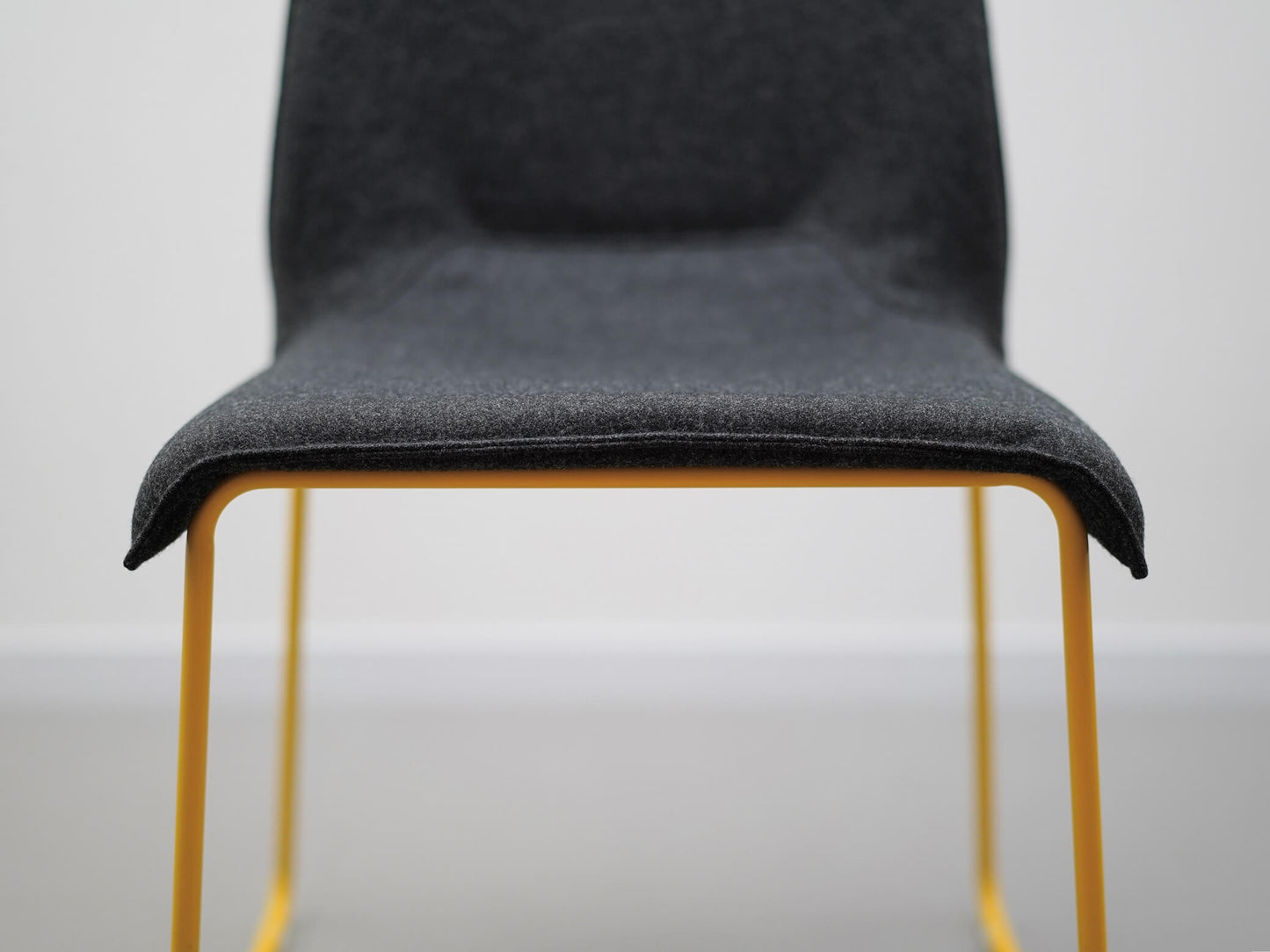 メンブレンチェア カッシーナ・イクスシー ロドリゴ・トーレス / Membrane Rodrigo Torres Cassina ixc.