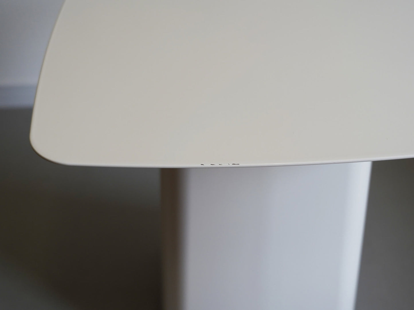 メタル サイドテーブル ミディアム ロナン&エルワン・ブルレック ヴィトラ / Metal Side Table Vitra Ronan & Erwan Bouroullec