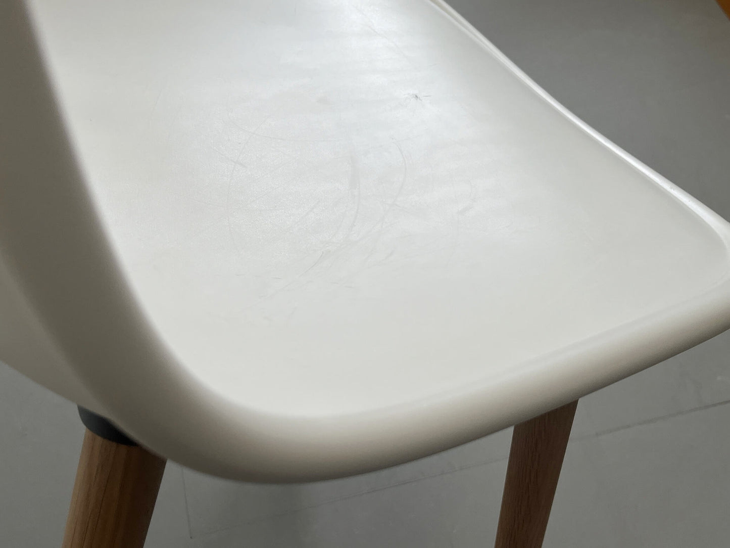 ノイ 12 チェア ヘイ クリームホワイト / NEU 12 Chair HAY Cream White 在庫6