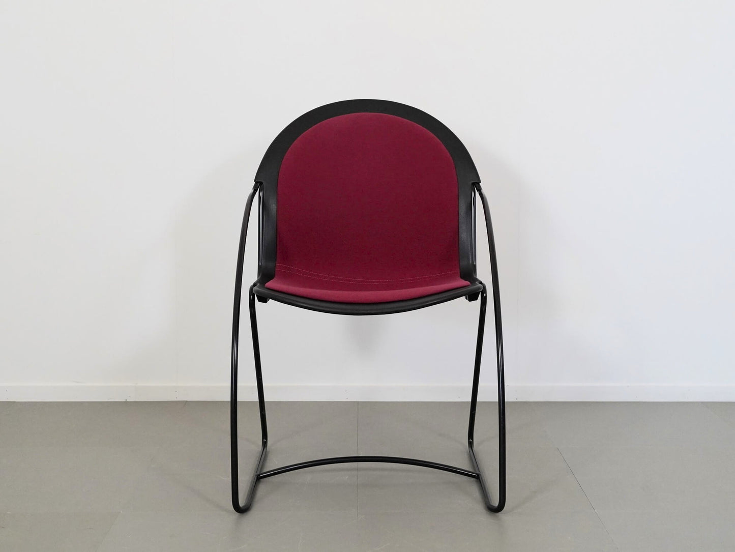 パレード スチールケース レッド ファブリック / Parade Steelcase 在庫4→3