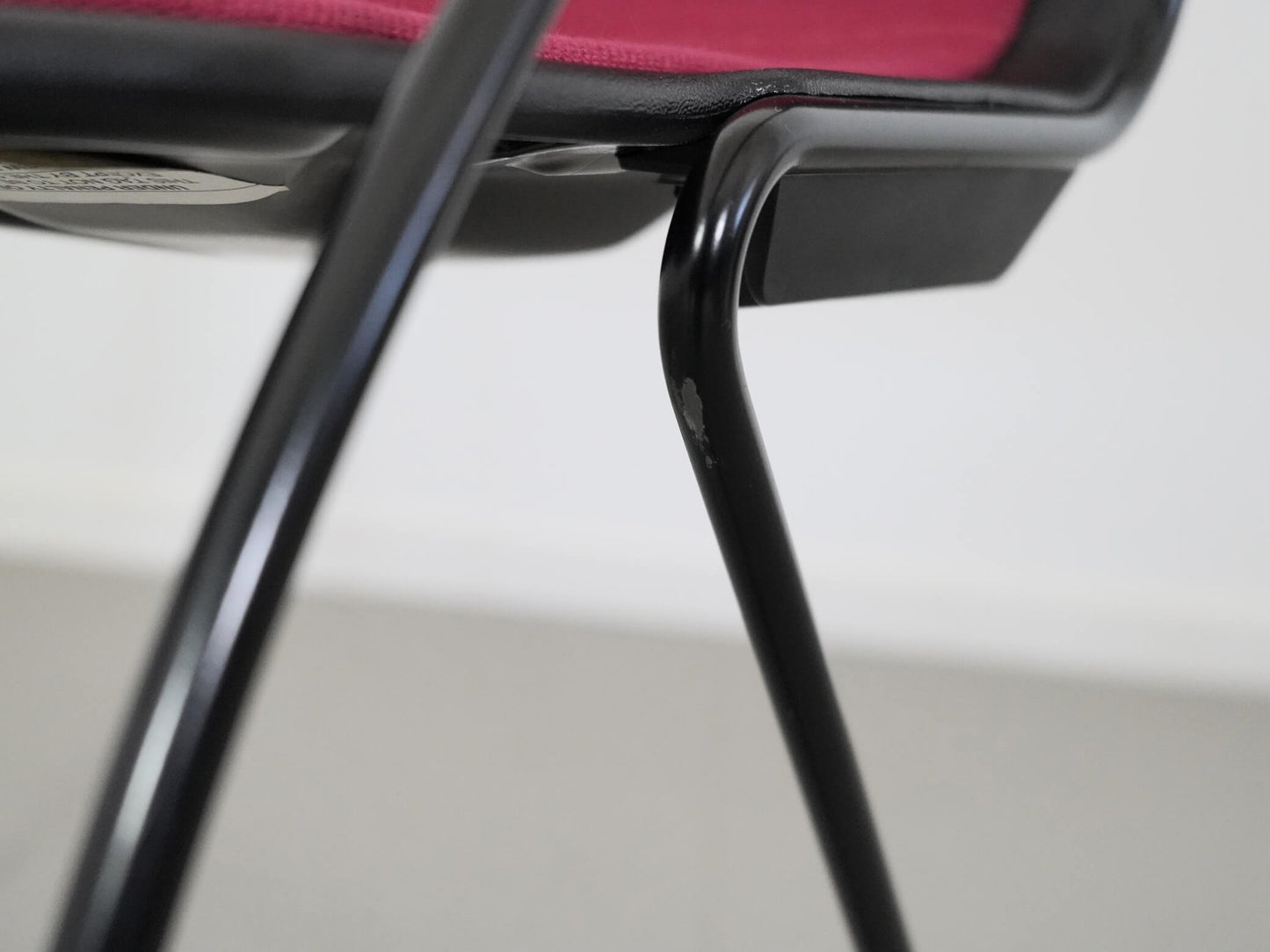 パレード スチールケース レッド ファブリック / Parade Steelcase 在庫4→3