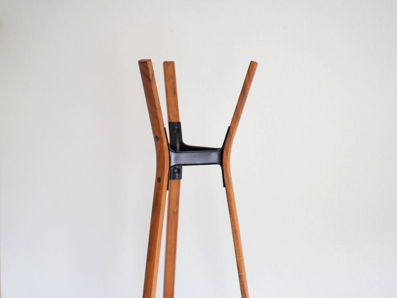 スチールウッド コートスタンド ロナン&エルワン・ブルレック ヴィトラ ウォールナット×ブラック / Magis Steelwood Coat Hanger Ronan & Erwan Bouroullec