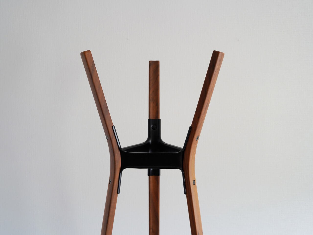 スチールウッド コートスタンド ロナン&エルワン・ブルレック ヴィトラ ウォールナット×ブラック / Magis Steelwood Coat Hanger Ronan & Erwan Bouroullec
