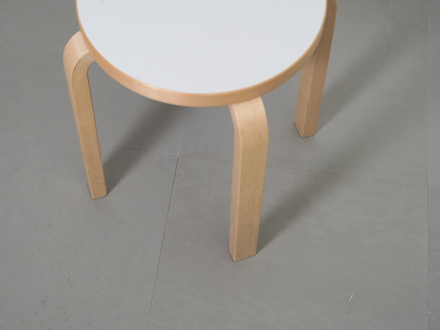 スツール E60 ホワイト ラミネート バーチ 4本脚 アルヴァ・アアルト アルテック / Stool E60 White Laminate Alvar Aalto Artek 在庫6→4