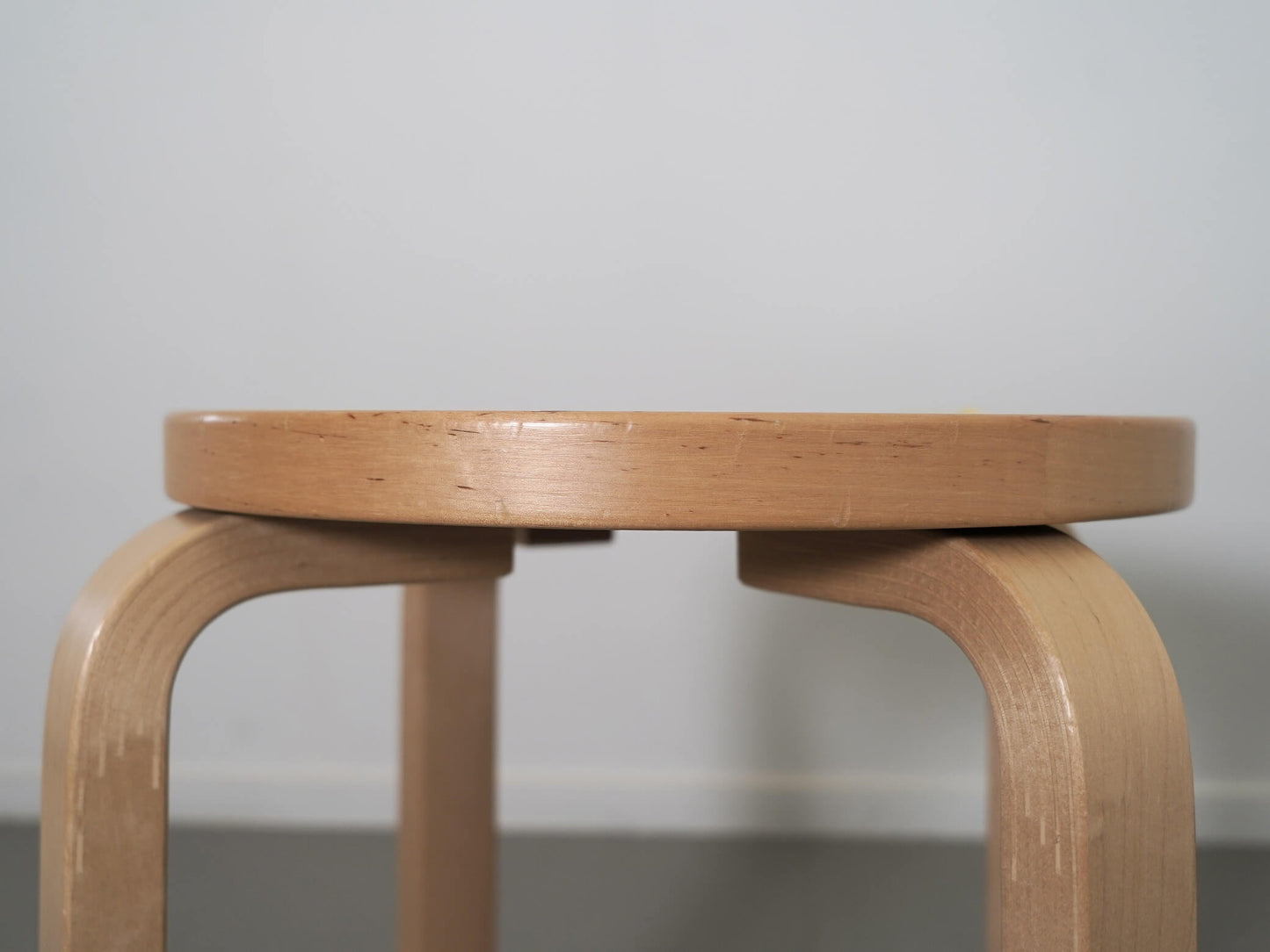 スツール E60 ホワイト ラミネート バーチ 4本脚 アルヴァ・アアルト アルテック / Stool E60 White Laminate Alvar Aalto Artek 在庫6→4