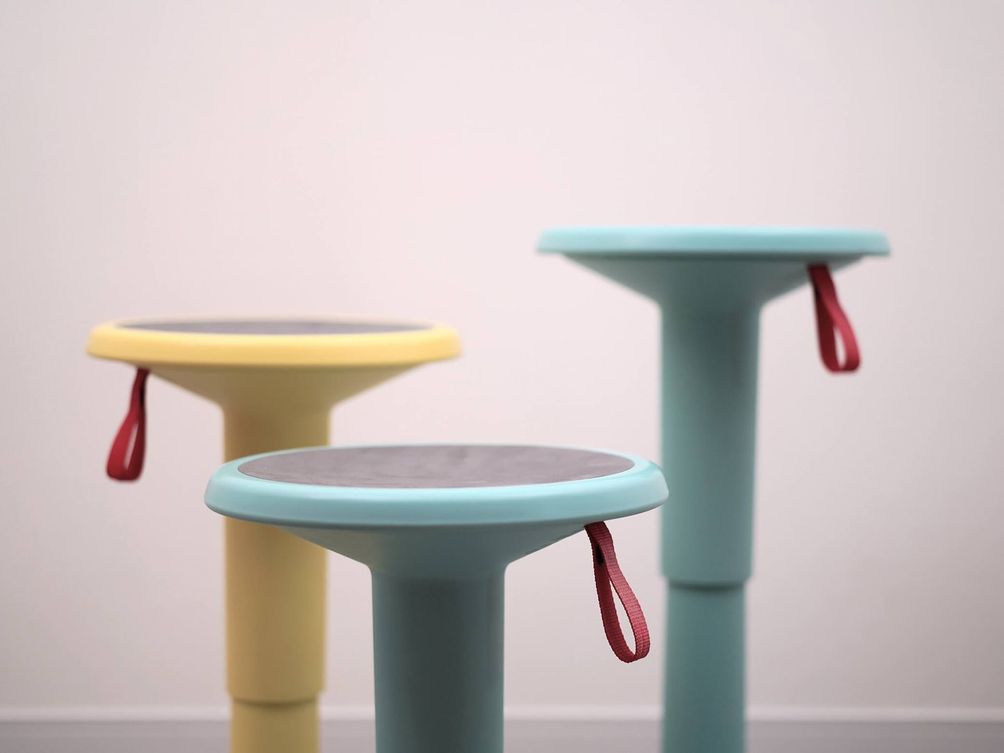 アップスツール イエロー インタースツール カッシーナ スヴェン・ヴァン・ベティカー / UP IS1 Interstuhl Cassina Sven Von Boetticher