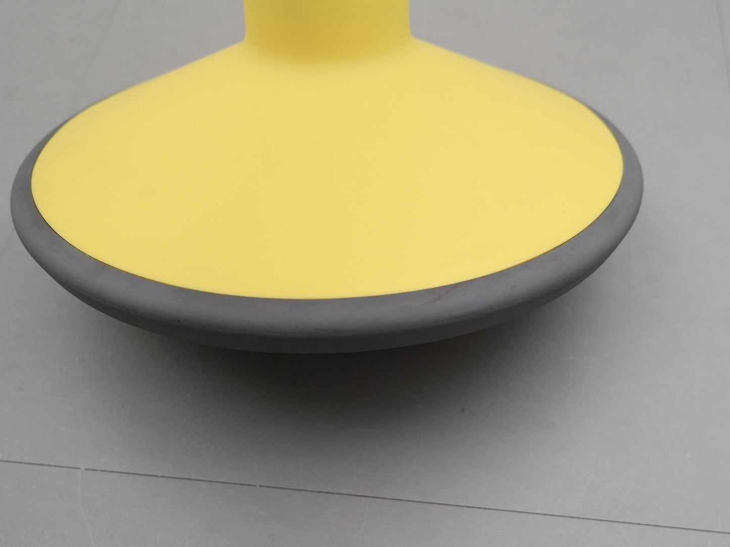 アップスツール イエロー インタースツール カッシーナ スヴェン・ヴァン・ベティカー / UP IS1 Interstuhl Cassina Sven Von Boetticher