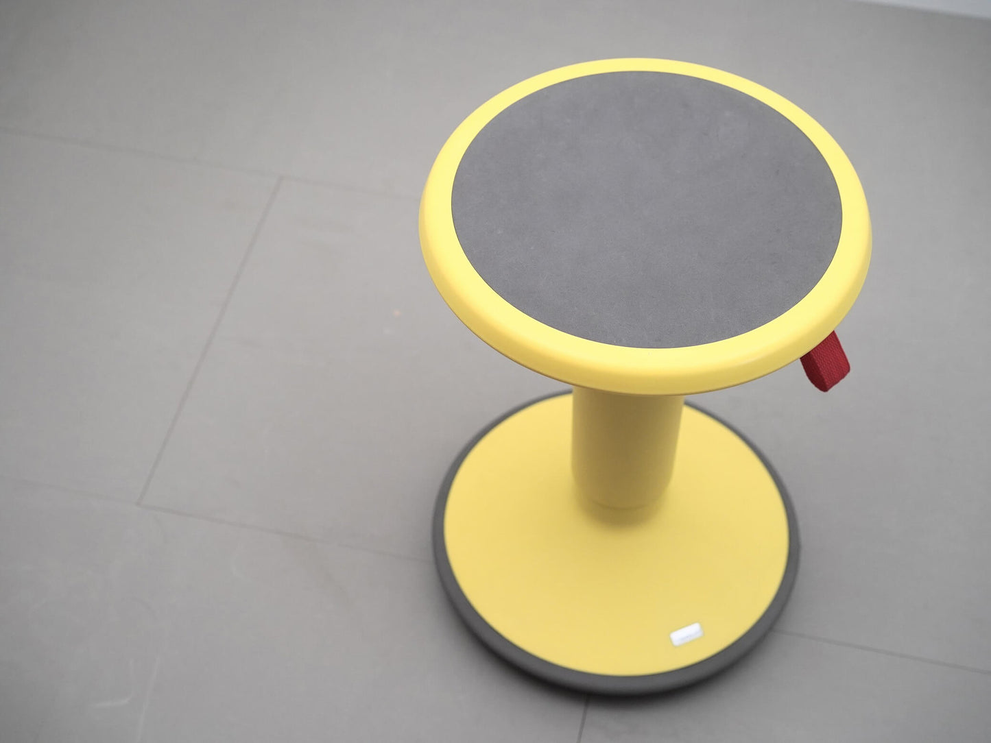 アップスツール イエロー インタースツール カッシーナ スヴェン・ヴァン・ベティカー / UP IS1 Interstuhl Cassina Sven Von Boetticher