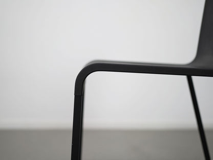 ヴィトラの中古・ユーズドの03.ゼロスリー・オールブラック