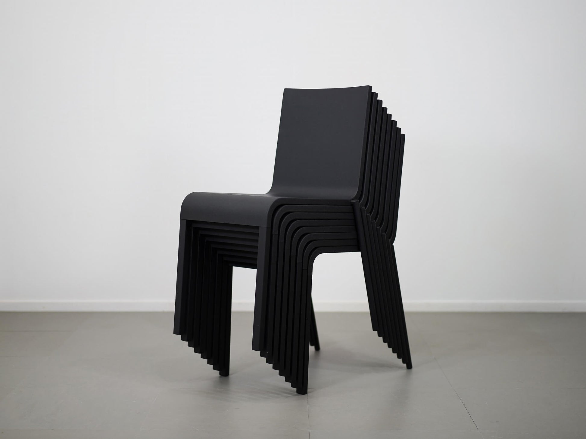 ヴィトラの中古・ユーズドの03.ゼロスリー・オールブラック