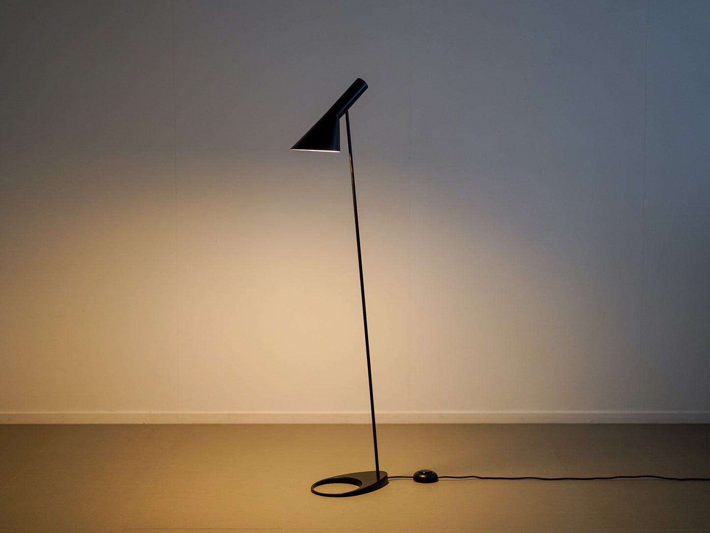 ルイス・ポールセン AJフロア 2008年製 アルネ・ヤコブセン ブラック 黒 / Louis Poulsen AJ Floor Arne Jacobsen Black