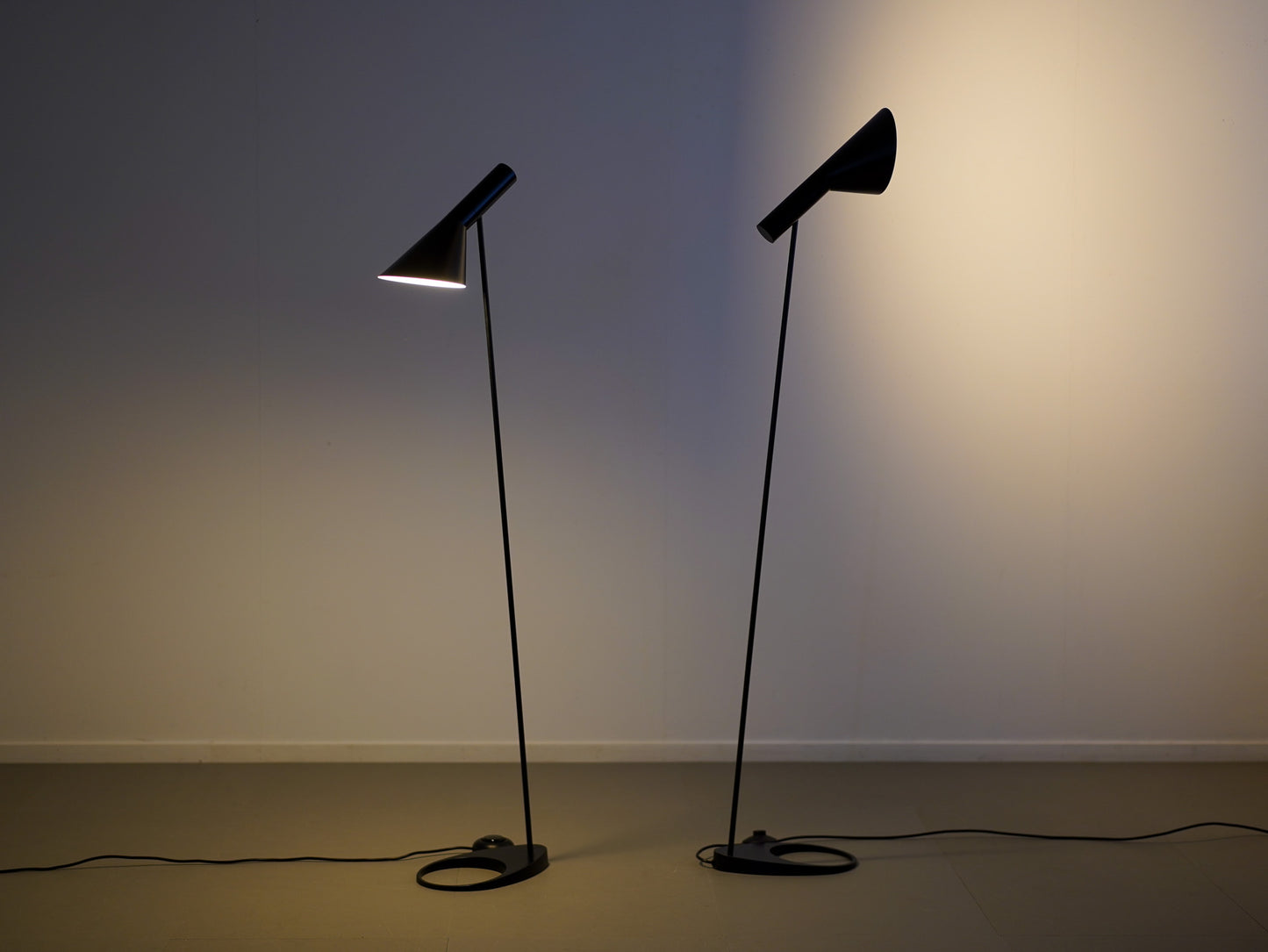 ルイス・ポールセン AJフロア 2008年製 アルネ・ヤコブセン ブラック 黒 / Louis Poulsen AJ Floor Arne Jacobsen Black