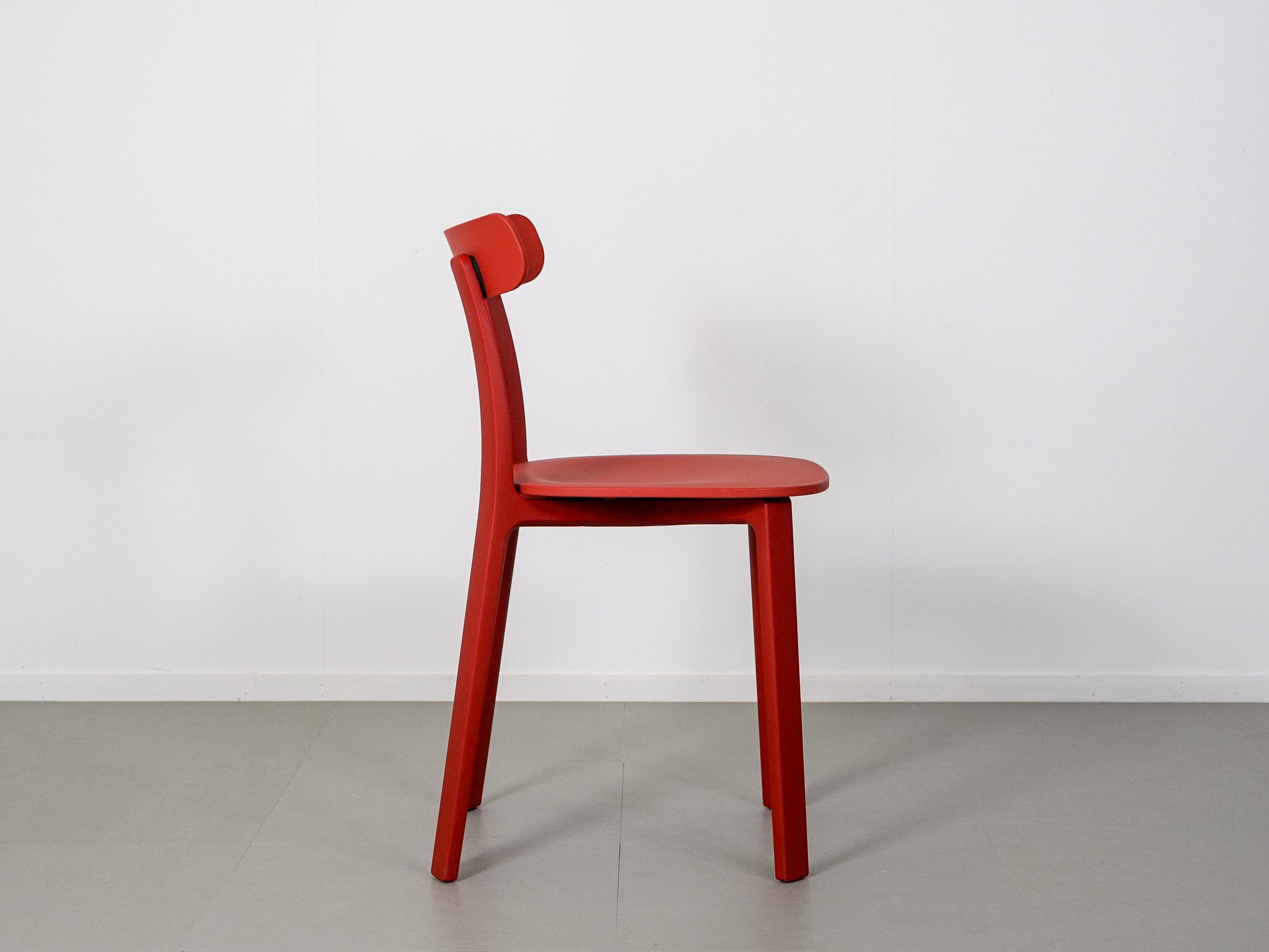 定価1脚で5万以上！ヴィトラ APC オールプラスチック 赤 チェア2脚✨ Jasper Morrison ジャスパー・モリソン All Plastic Chair オール