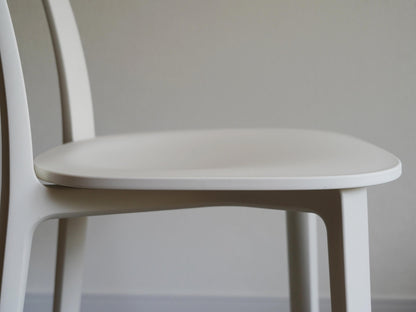 オールプラスチックチェア グライドなし エーピ－シー ホワイト ジャスパー・モリソン ヴィトラ  / All Plastic Chair APC White Jasper Morrison Vitra 在庫1