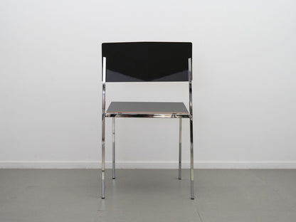 ミッコ・パーカネンがデザインしたアヴァルテのタイトスチェア