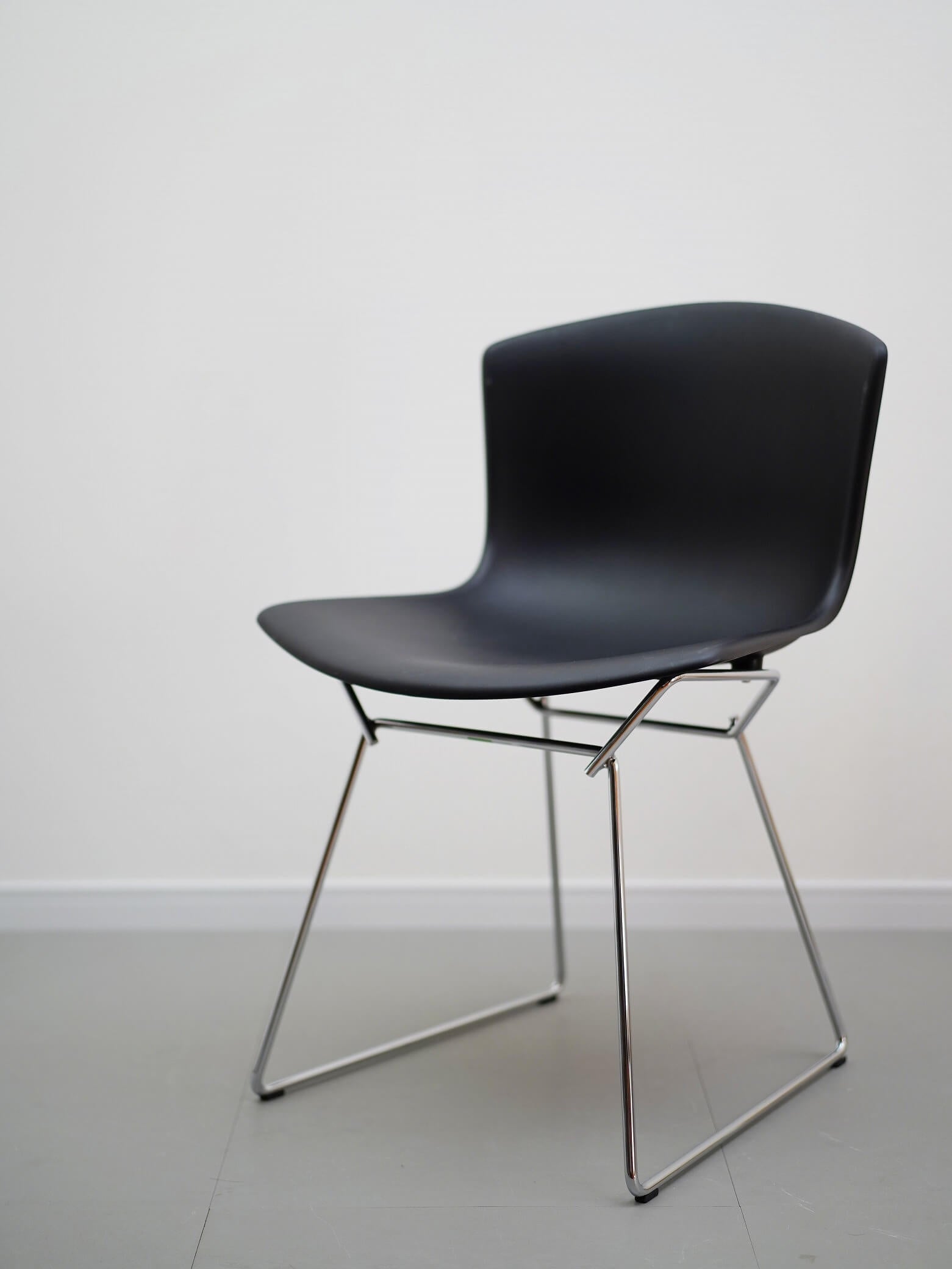 ハリー・ベルトイア プラスチック サイドチェア ノル 中古 ユーズド / Harry Bertoia Plastic Side Chair Knoll  在庫6 – CAGUYA