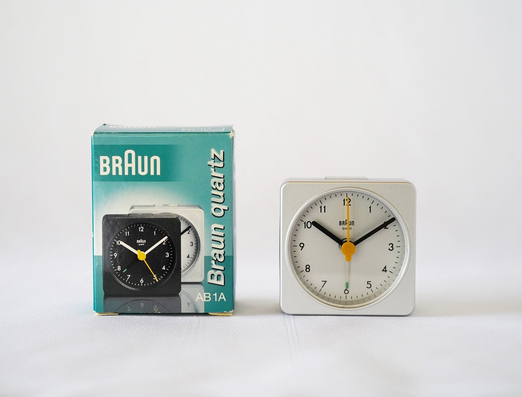 ブラウン AB1A 置時計 テーブルクロック ディートリッヒ・ルブス / BRAUN Table Clock Dietrich Lubs 在 –  CAGUYA