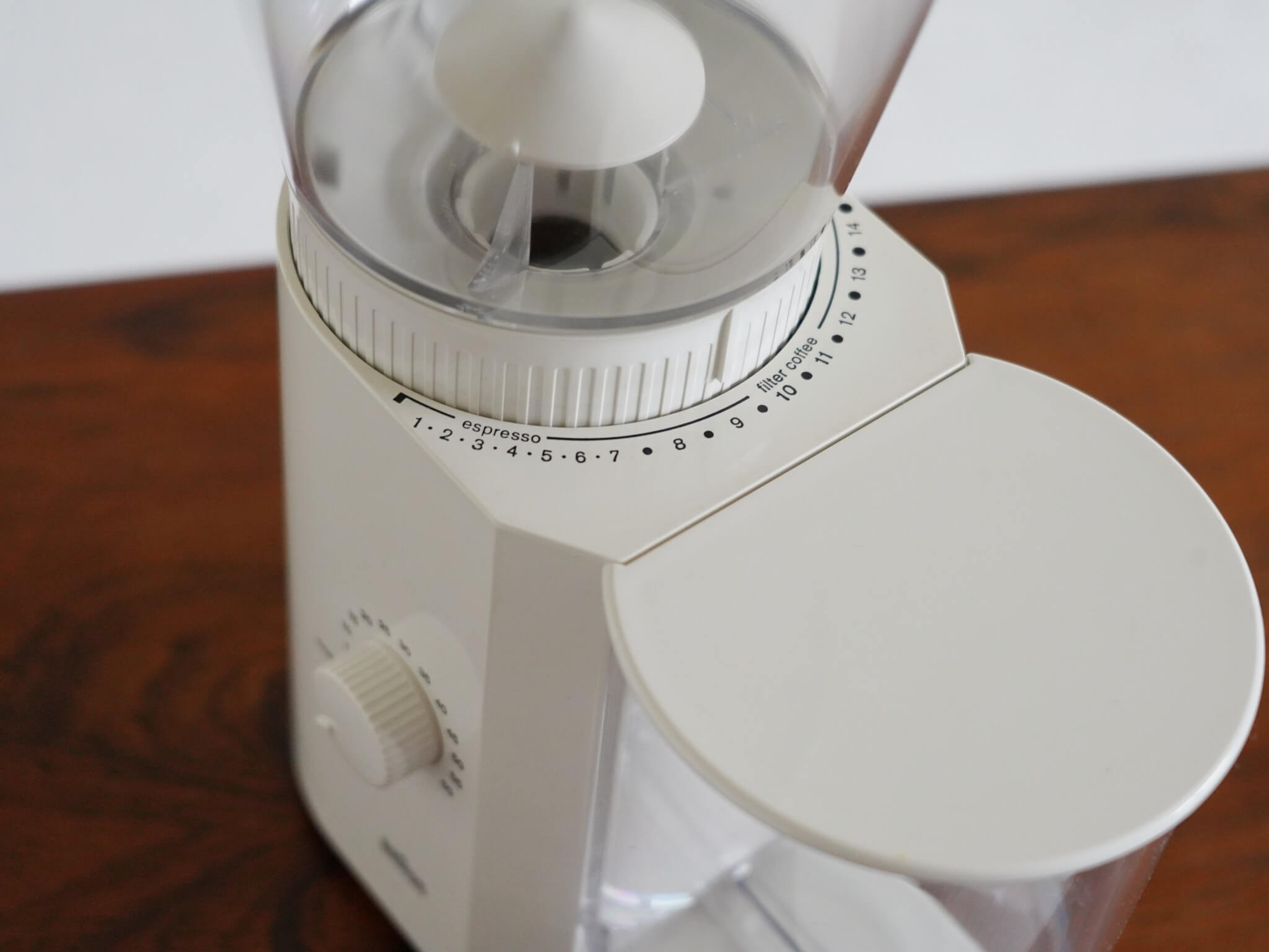 ブラウン コーヒーミル KMM30 / Braun Coffee Mill – CAGUYA