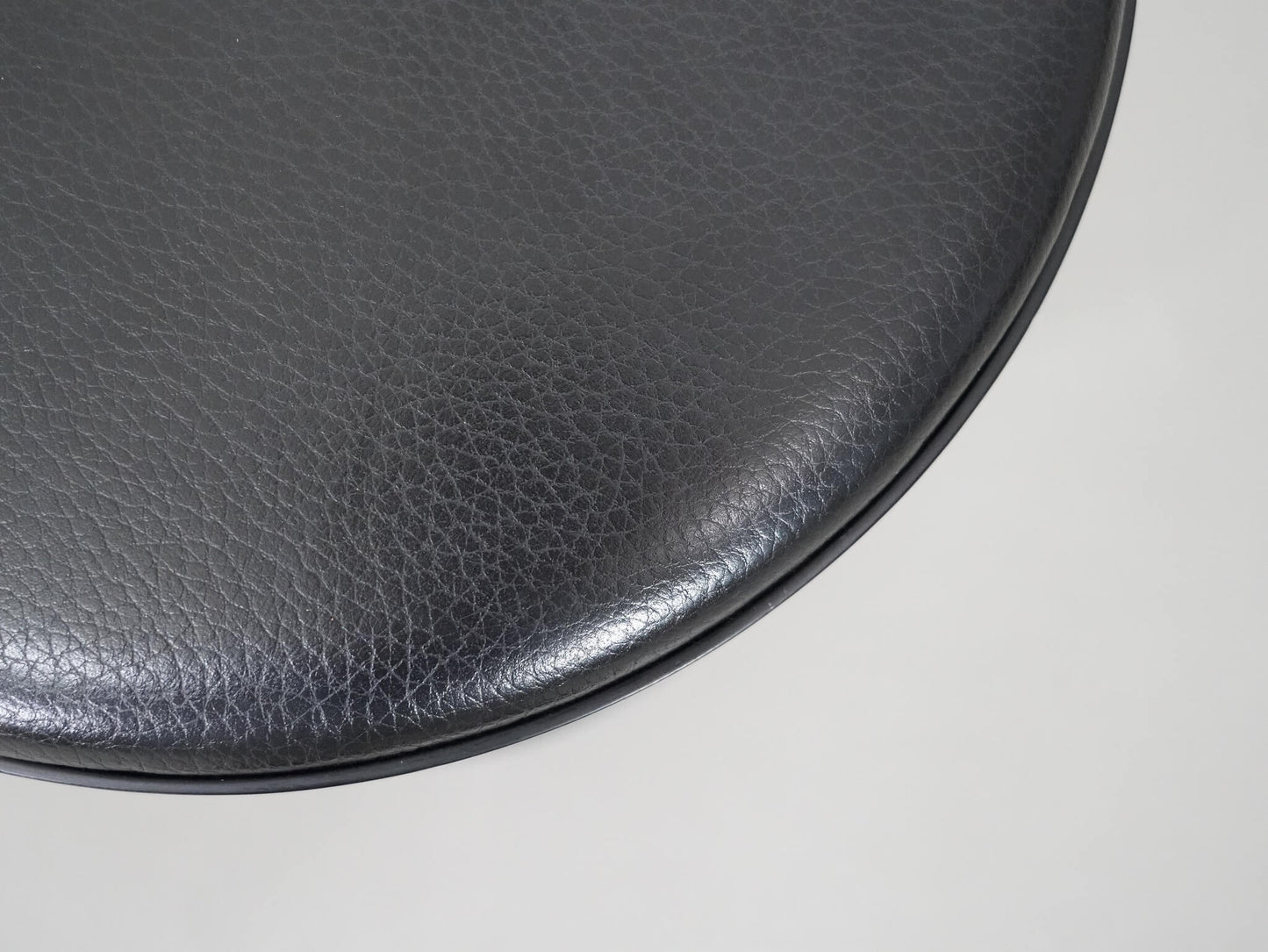 ブナコ スツール ブラック レザー / BUNACO STOOL Black Leather