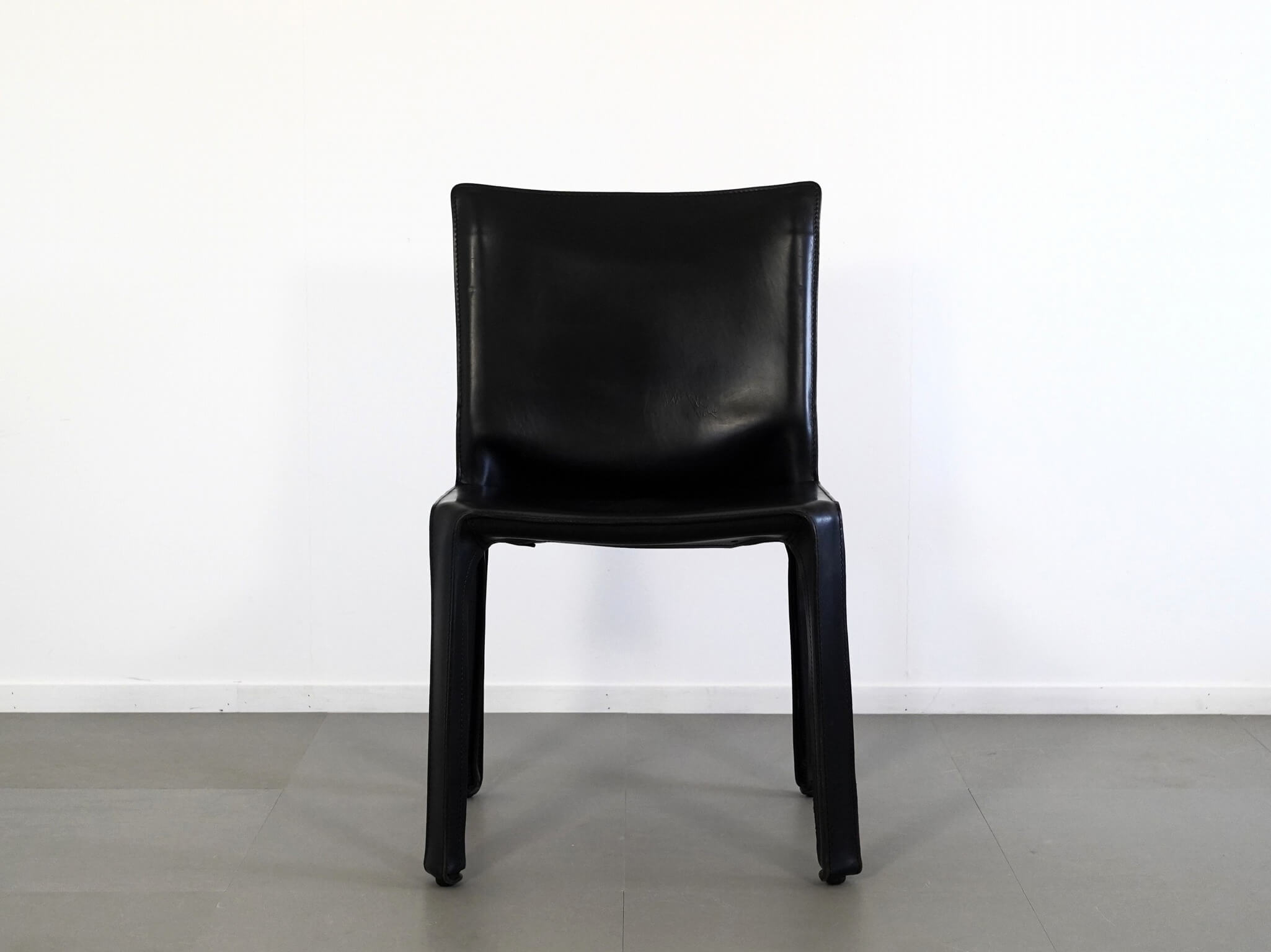 キャブチェア ① 412 ブラック カッシーナ マリオ・ベリーニ 中古