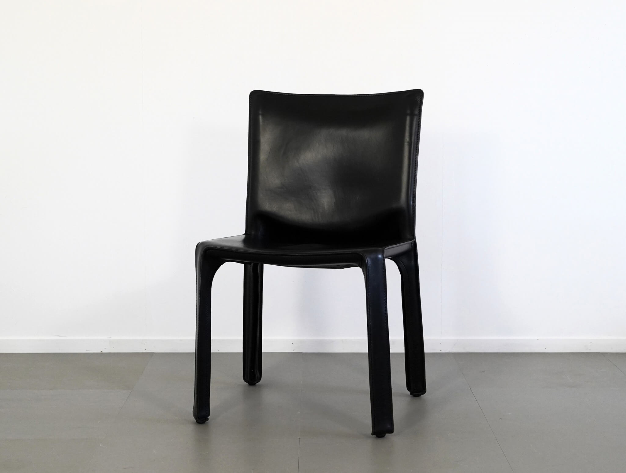 キャブチェア ① 412 ブラック カッシーナ マリオ・ベリーニ 中古