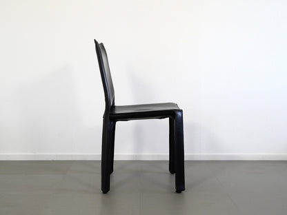 マリオ・ベリーニがデザインしたカッシーナのキャブチェア412・ブラック