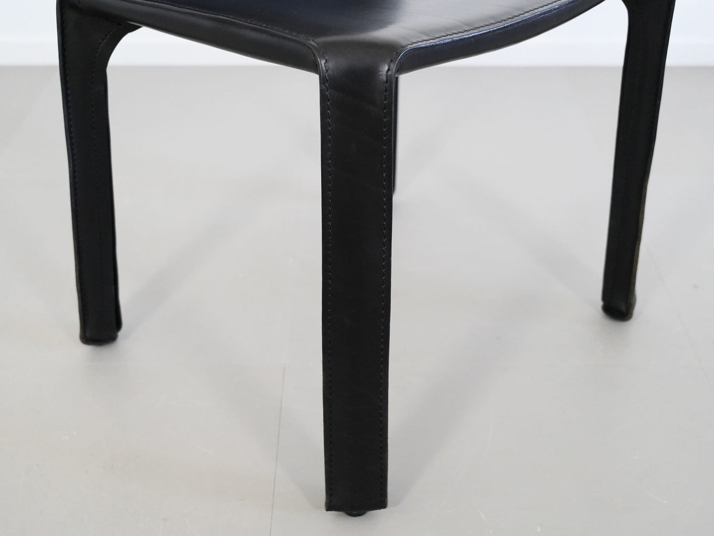 キャブチェア ② 412 ブラック カッシーナ マリオ・ベリーニ / 412 CAB Cassina Mario Bellini