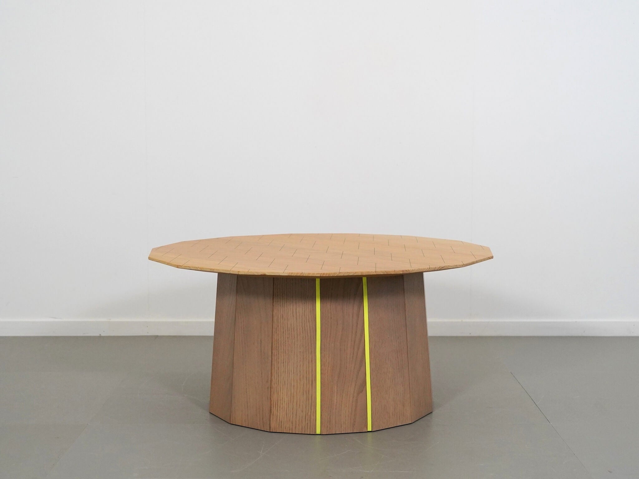 展示品 カリモク ニュースタンダード カラーウッド プレーングリッド　A カラーウッド プレーングリッド カリモクニュースタンダード