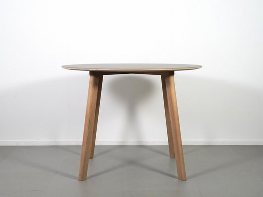 ロナン＆エルワン・ブルレックがデザインしたHAYのdeux220・丸テーブル・ブラック