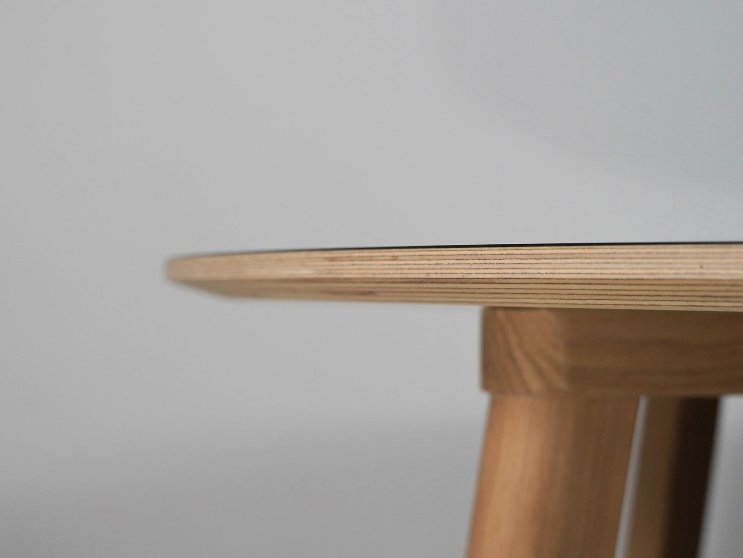 CPH Deux 220 Black HAY Ronan & Erwan Bouroullec / シーピーエイチ ドゥ 220 ラウンドテーブル 黒 ヘイ ロナン＆エルワン・ブルレック 在庫2